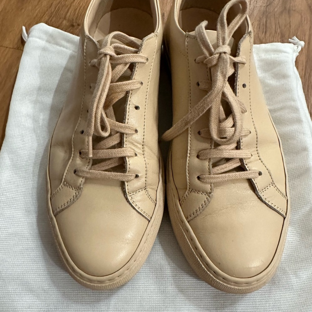 Women’s Achilles Low Top Common Project Sneakers - Picture 5 of 9